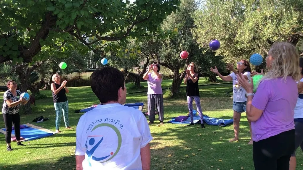 shilivim betnua ball