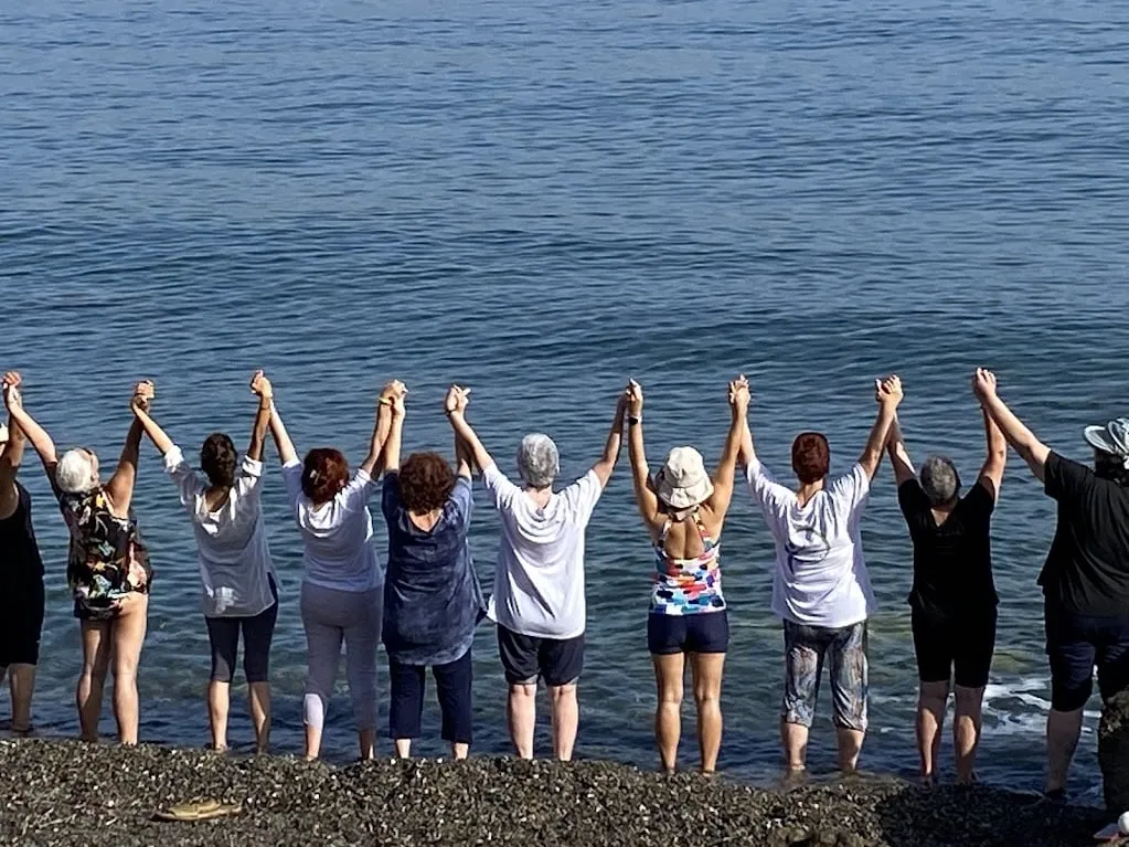 shiluvim on beach 22