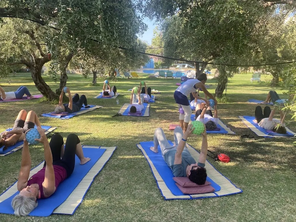 shiluvim on grass 13