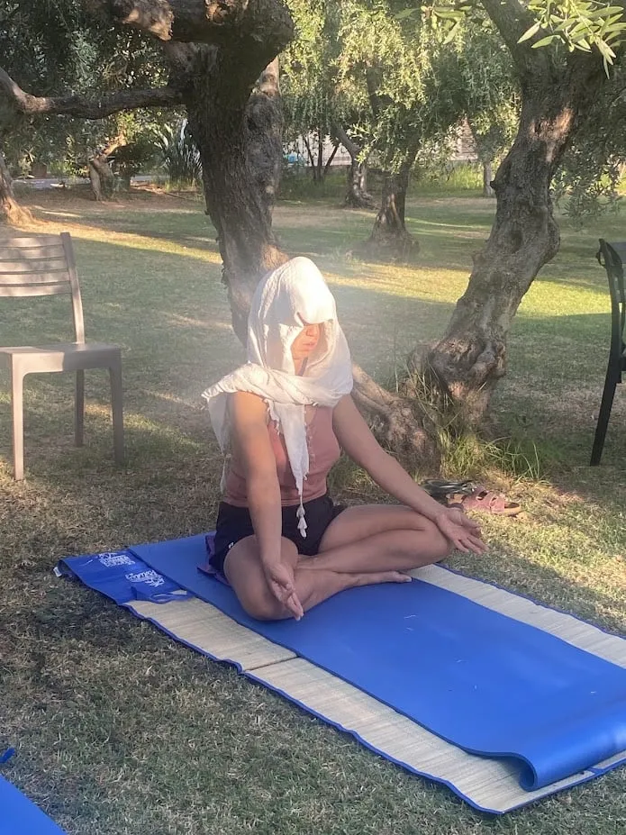 shiluvim on grass 20