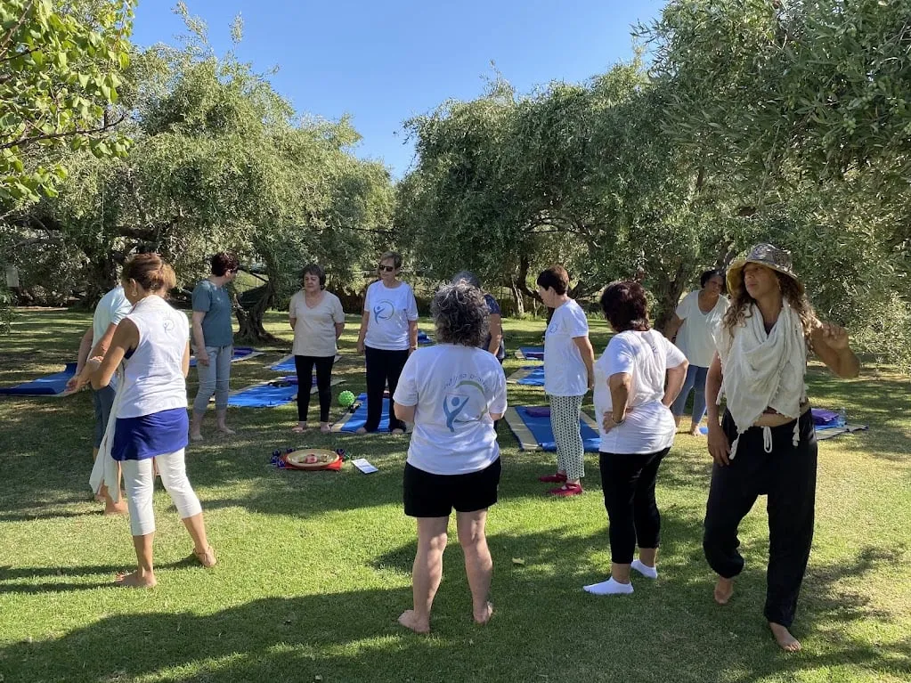 shiluvim on grass 24