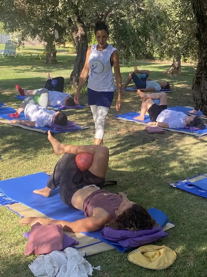 shiluvim on grass 27